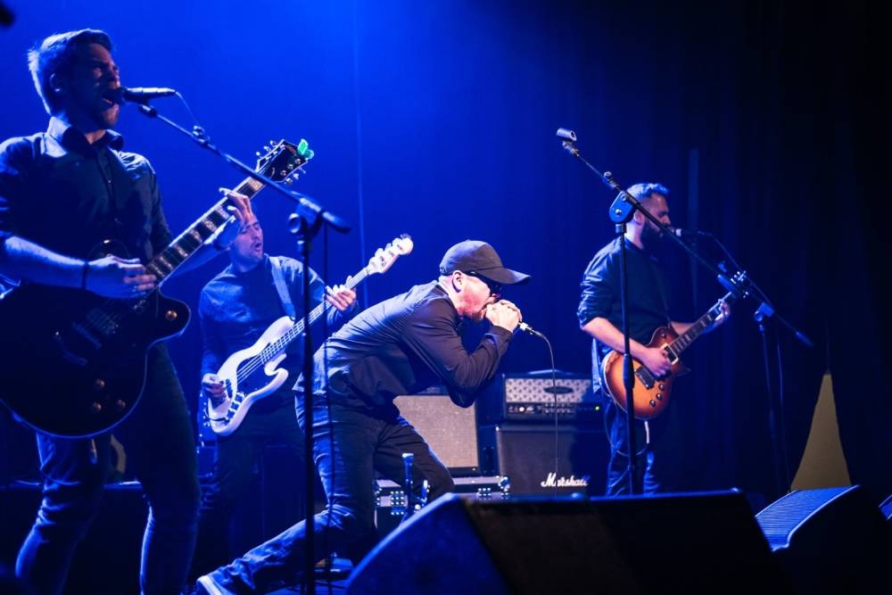 Detmeć promovira prvi album nastupom u Požegi