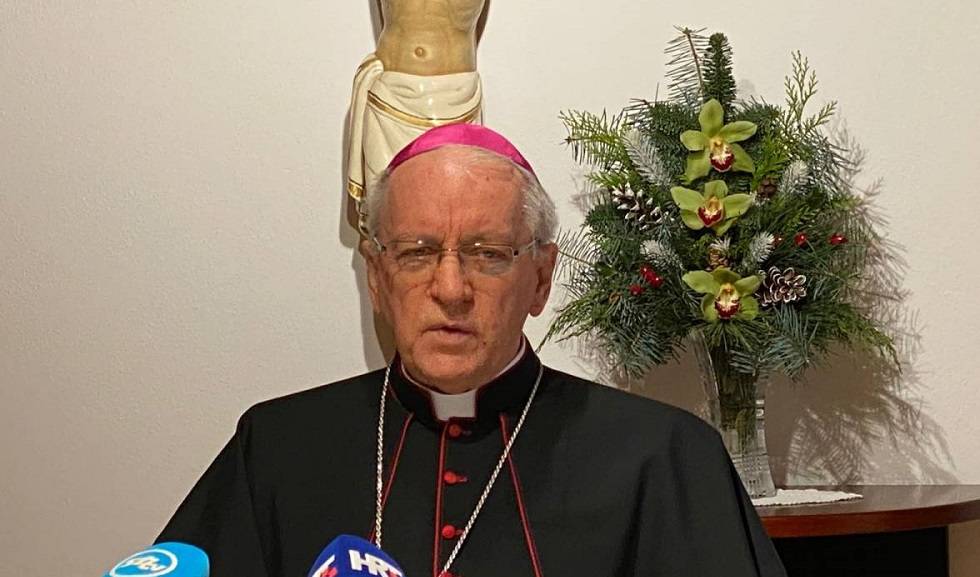 Božićna poruka požeškog biskupa Antuna Škvorčevića