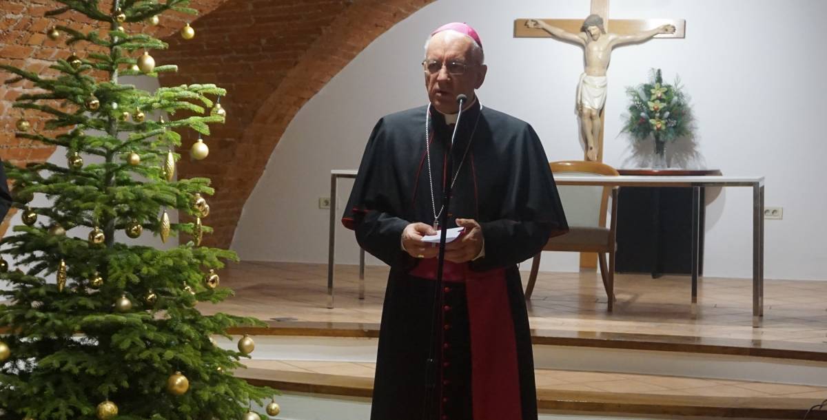 Požeški biskup i svećenici čestitali papi Franji Božić