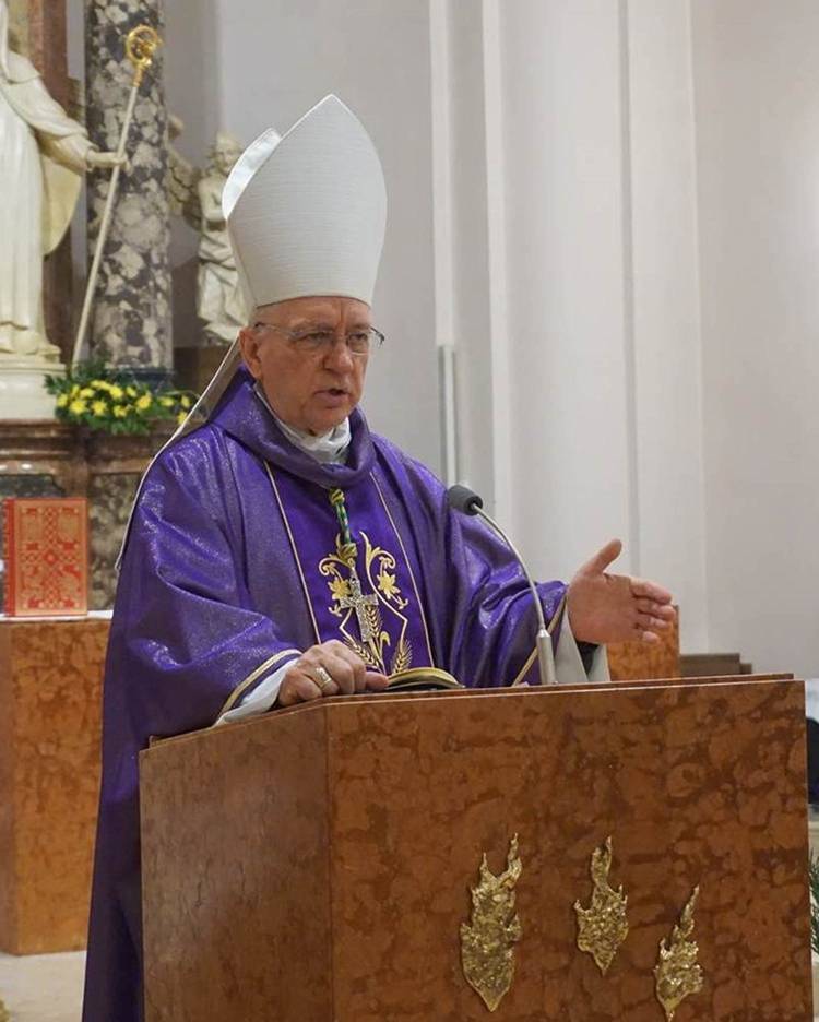 Požeški biskup Antun Škvorčević uputio poziv na molitvu i prikupljanje novčanih sredstava za žrtve potresa u Albaniji