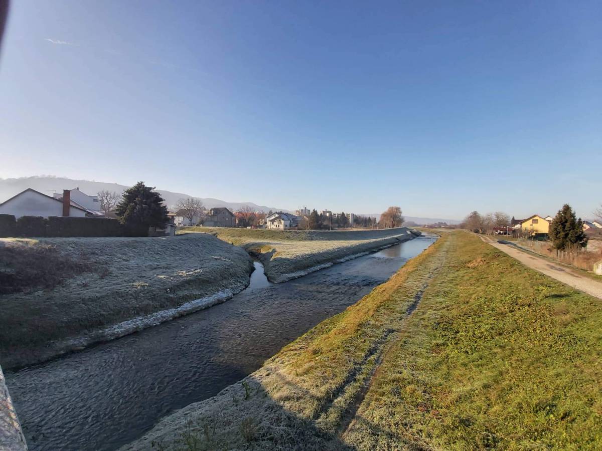 Danas pretežno sunčanu uz prolaznu naoblaku