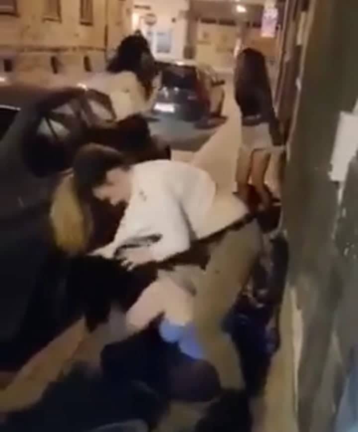 Ispred noćnog kluba u Slavonskom Brodu potukle se četiri žene