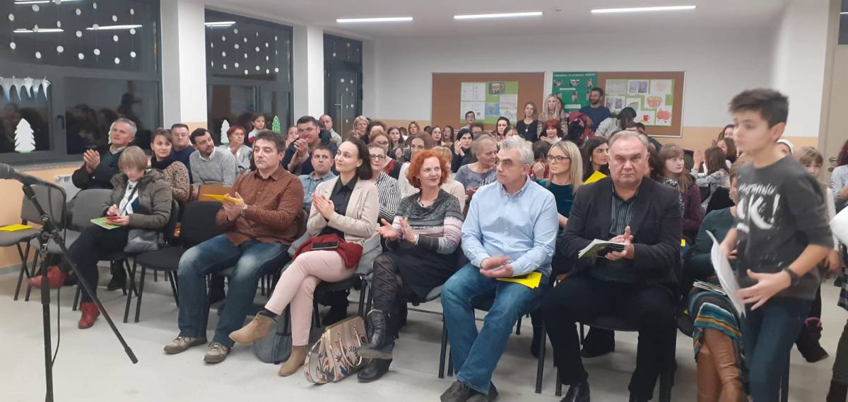 U sklopu projekta ʺCesarić Cesarićuʺ objavljena zbirka učeničkih radova ʺZelena slikovnicaʺ