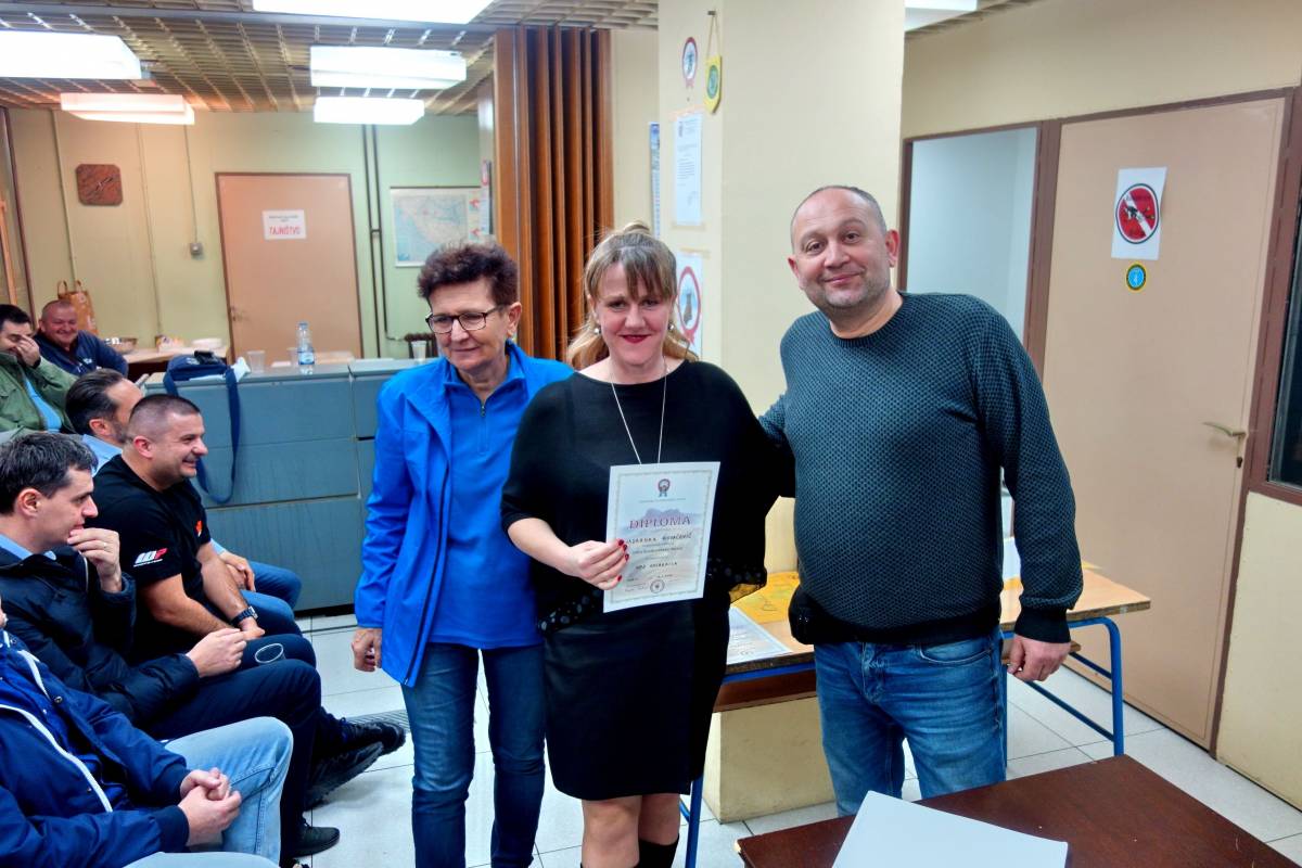 Završila planinarska škola u HPD Gojzerica Požega