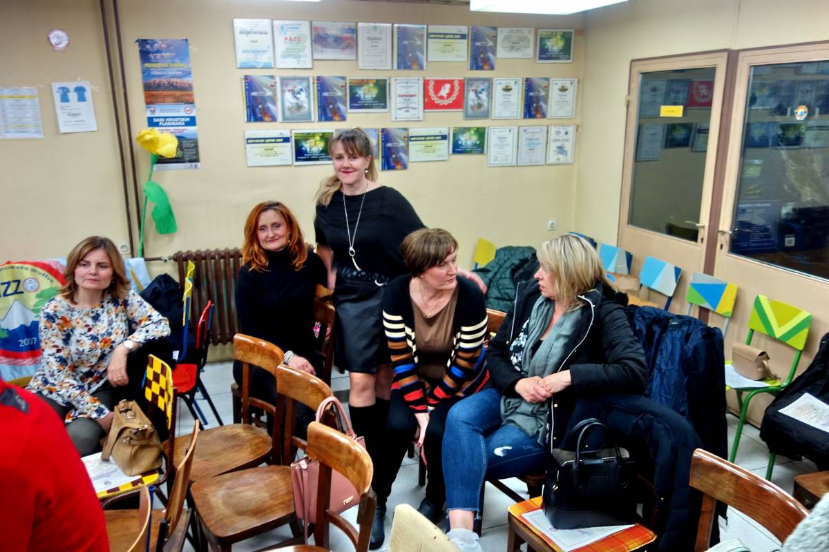Završila planinarska škola u HPD Gojzerica Požega