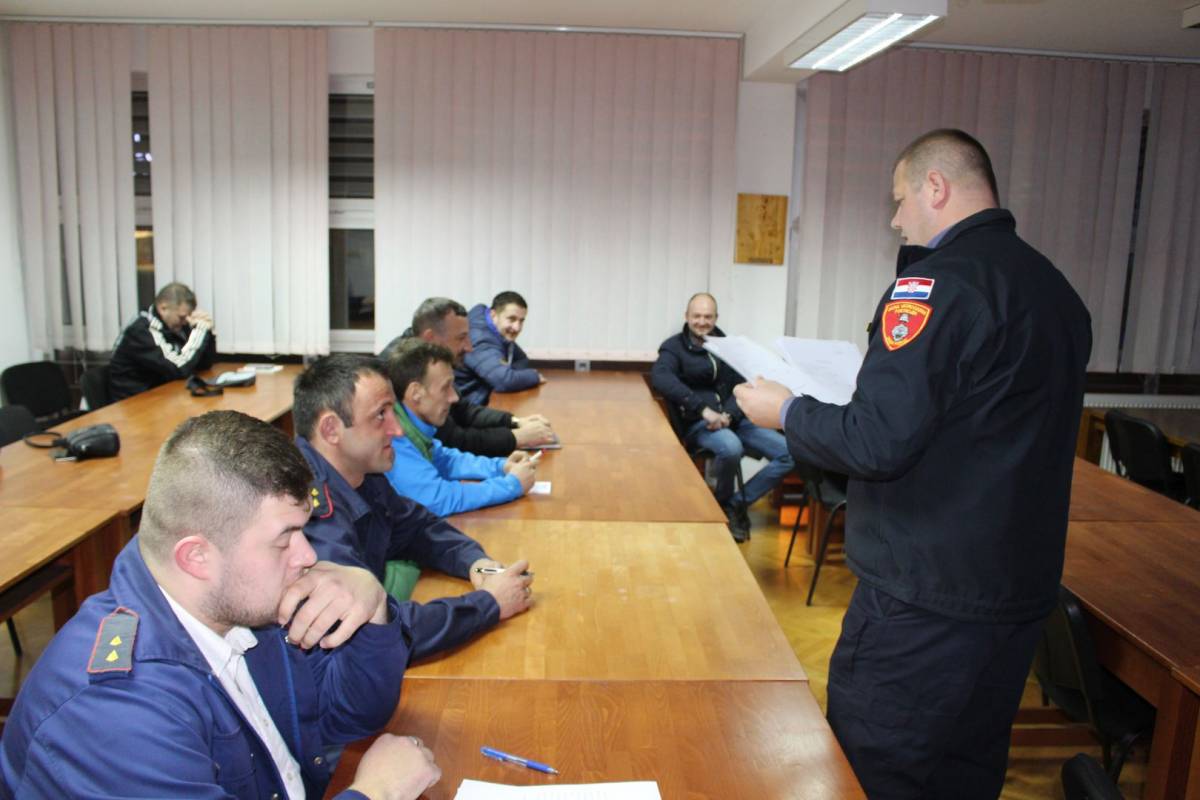 Održane obuke za zvanje Vatrogasac, Vatrogasni dočasnik i Vatrogasni dočasnika I klase