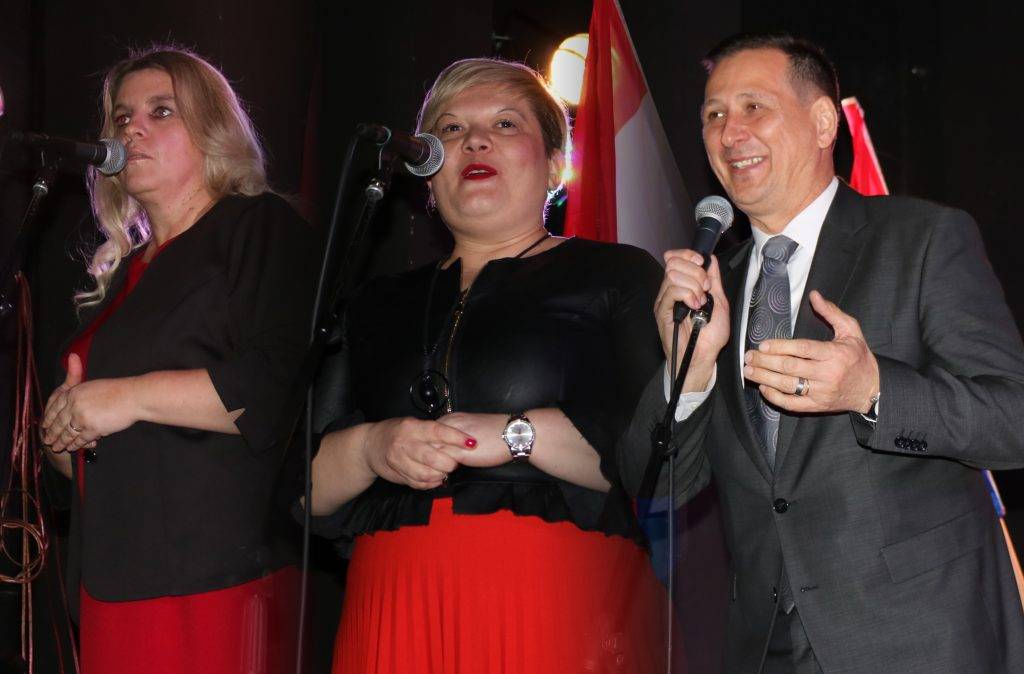 Na premijernom festivalu “CROATIO IZ DUŠE TE LJUBIM” pobijedila Natea Perinović