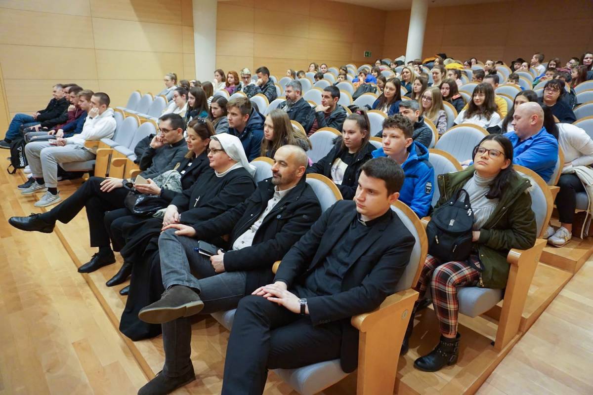 Biskupijsko natjecanje iz vjeronauka za osnovne i srednje škole