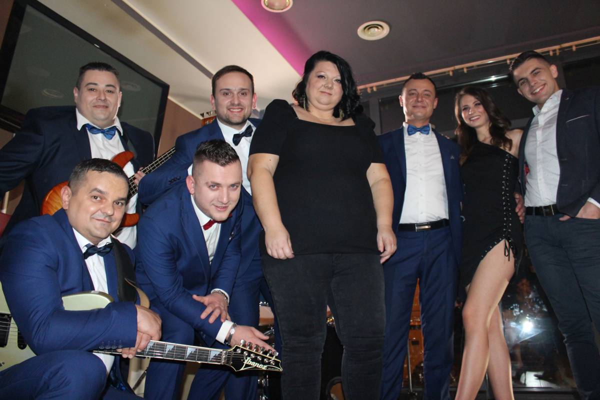 GRUPA ESTRADA SNIMILA SVOJ PRVI SPOT: Glavne gošće bile su Nevenka Bekavac i Martina Serdar