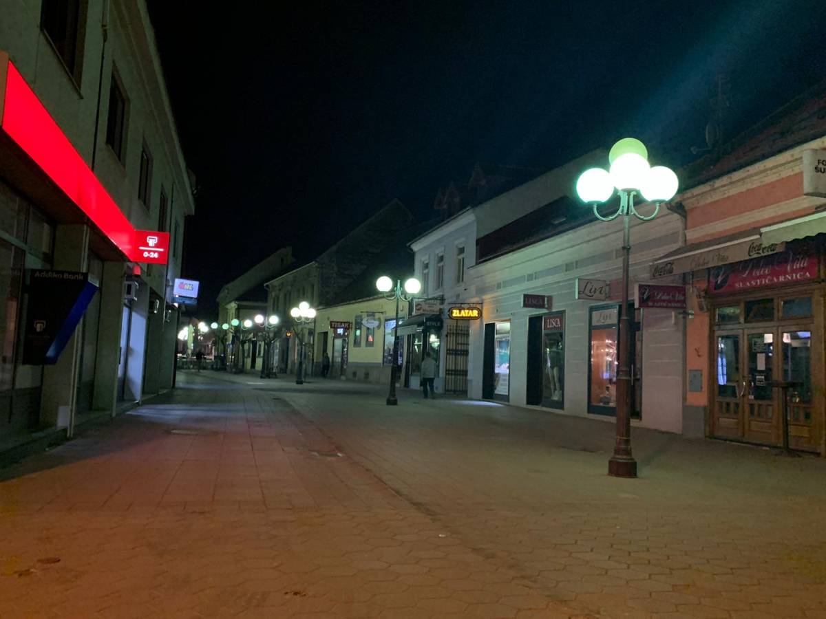 Ovako Požega izgleda večeras u 19 sati, prvi dan pod novim mjerama zaštite 