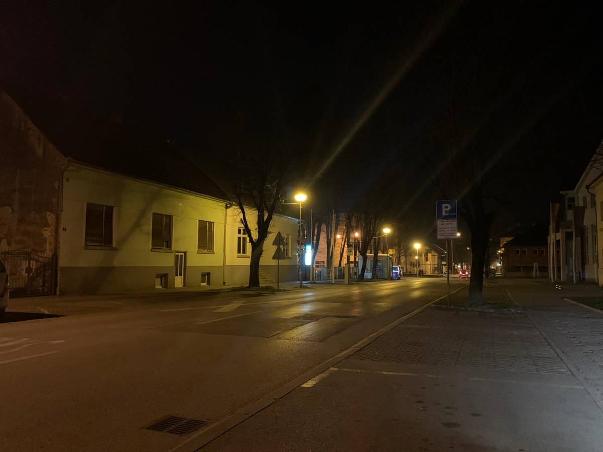 Ovako Požega izgleda večeras u 19 sati, prvi dan pod novim mjerama zaštite 