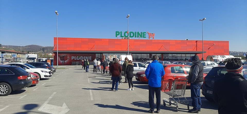 Stožer stalno ponavlja: ʺDržite socijalnu distancu!ʺ Znate li što to zapravo znači?