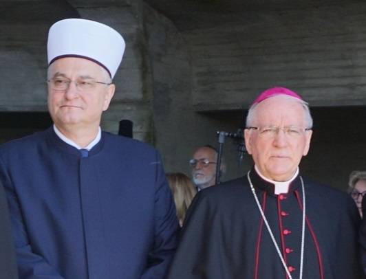 Biskup Škvorčević čestitao muslimanima Ramazanski bajram