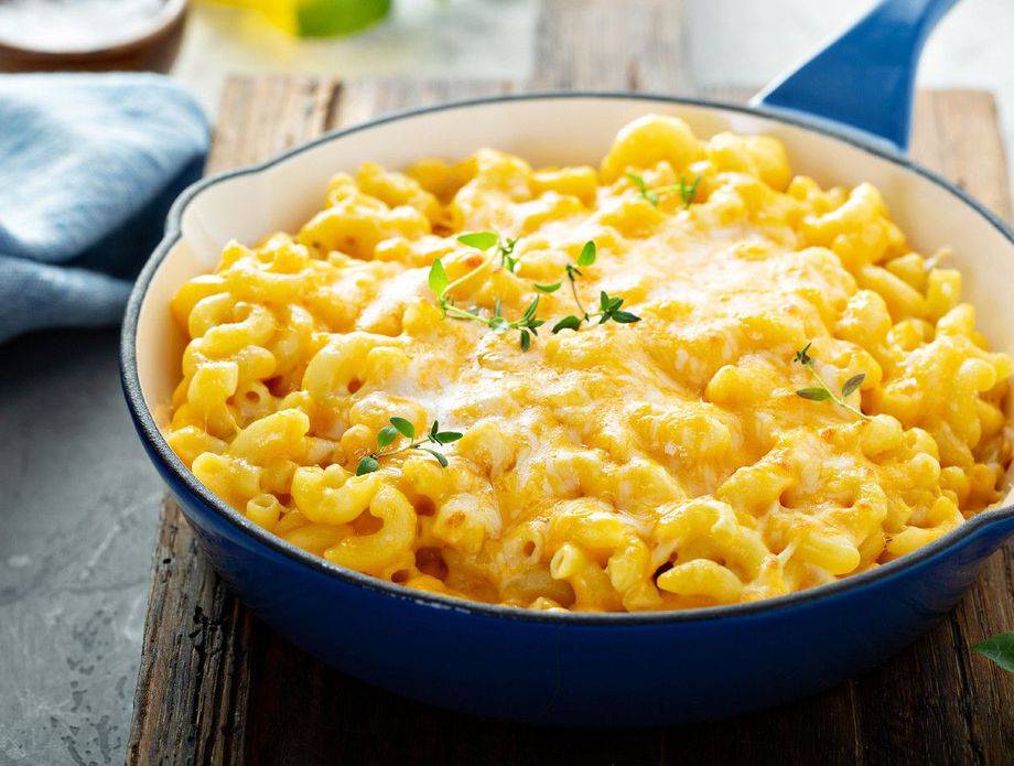 Samo 3 sastojka! Trik za najlakše makarone za sirom iz jednog lonca