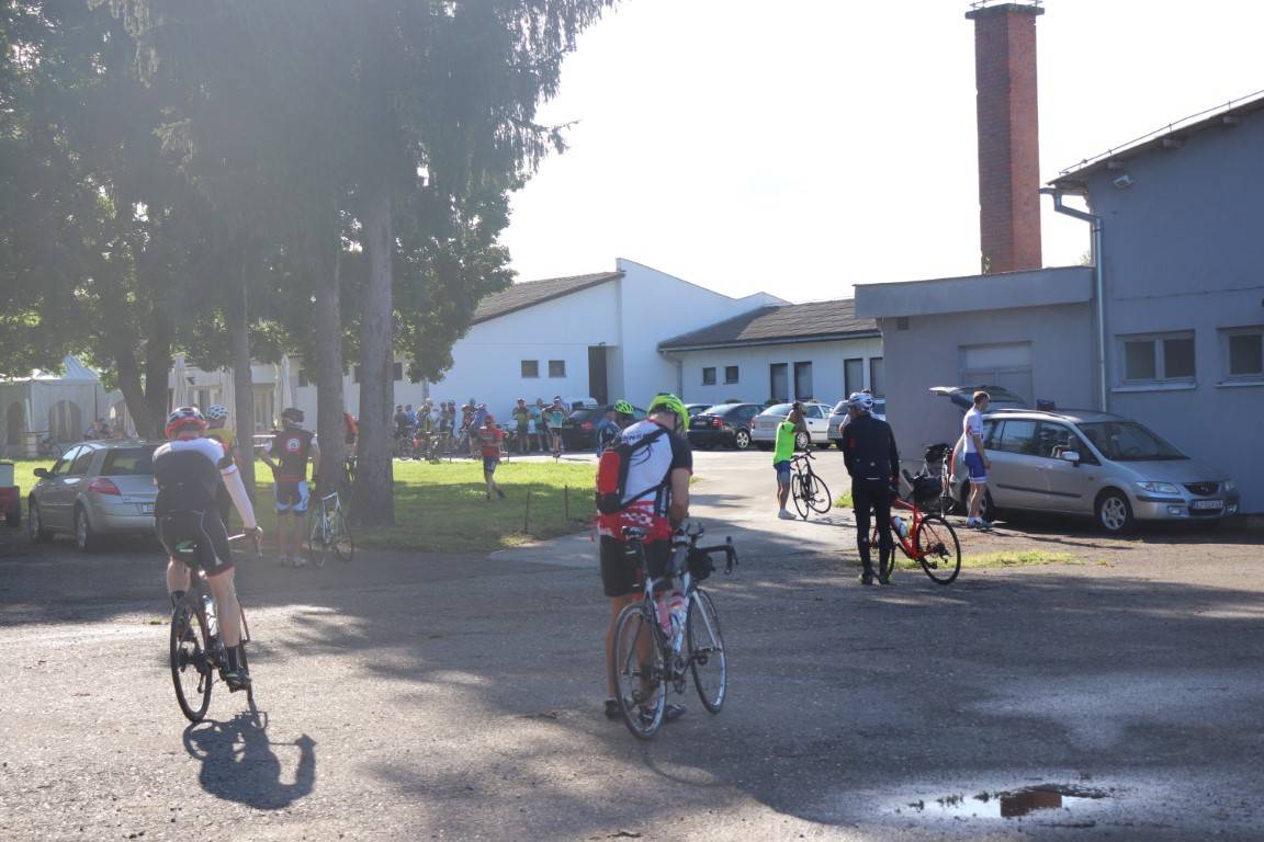 Lipički Breveto ove godine okupio oko osamdeset biciklista