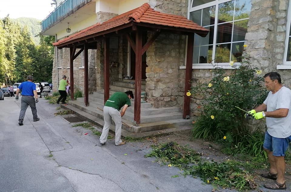 Radna akcija na planinarskim objektima Društva...