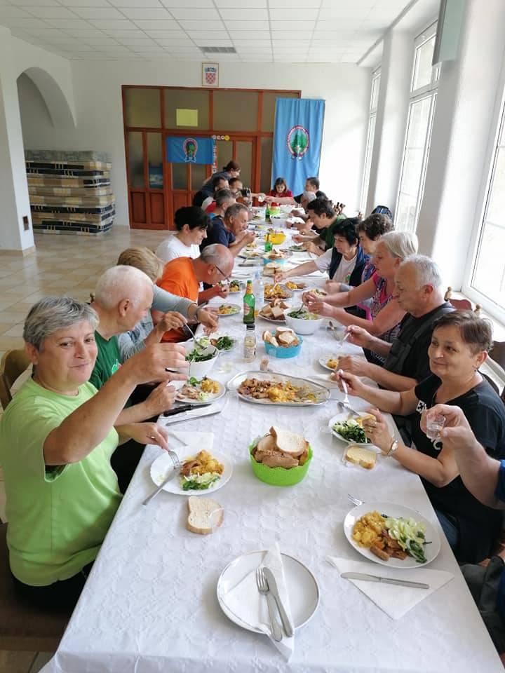 Radna akcija na planinarskim objektima Društva...