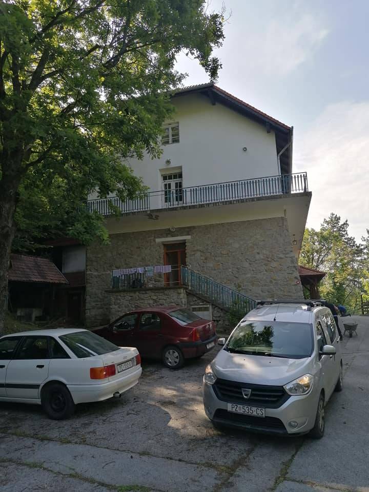 Radna akcija na planinarskim objektima Društva...