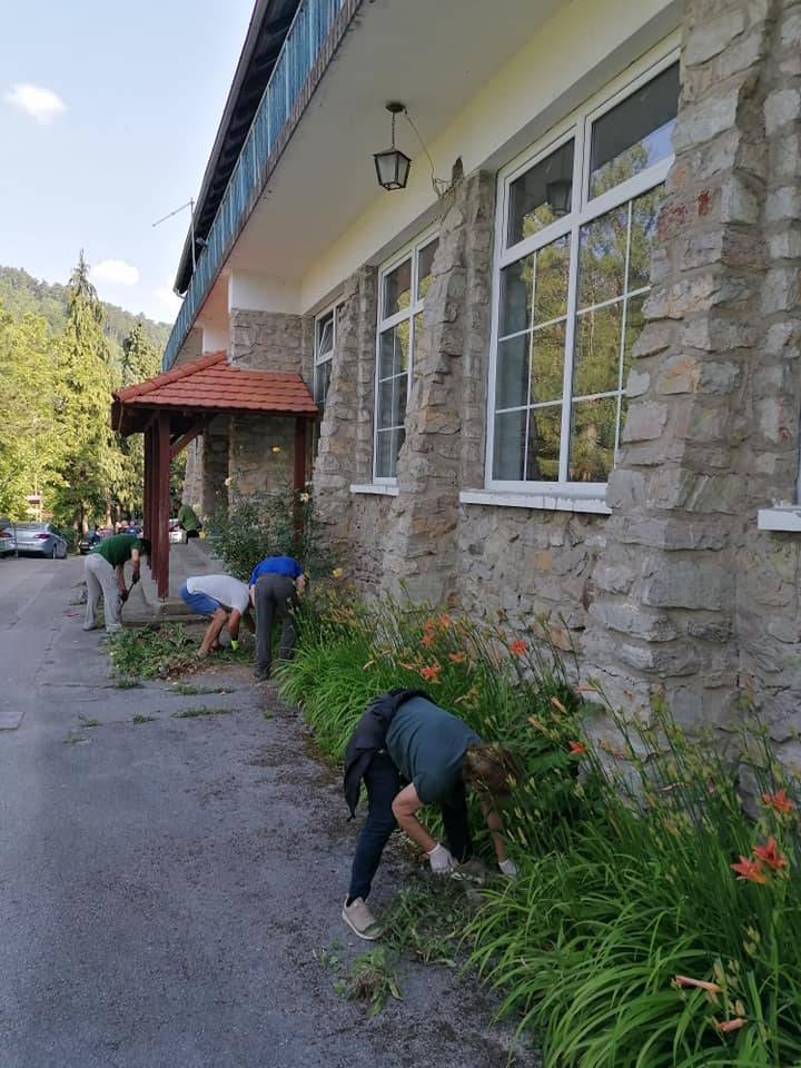 Radna akcija na planinarskim objektima Društva...