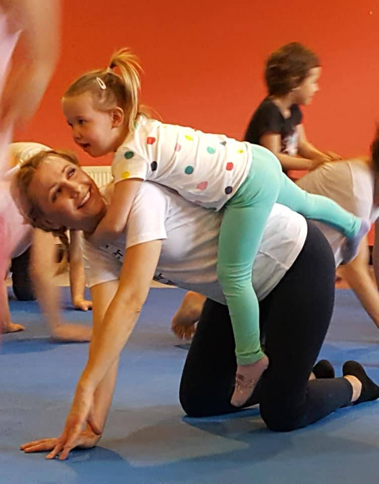 Prijavite se na CONTAKIDS interaktivne radionice za roditelje i djecu od 2 do 5 godina