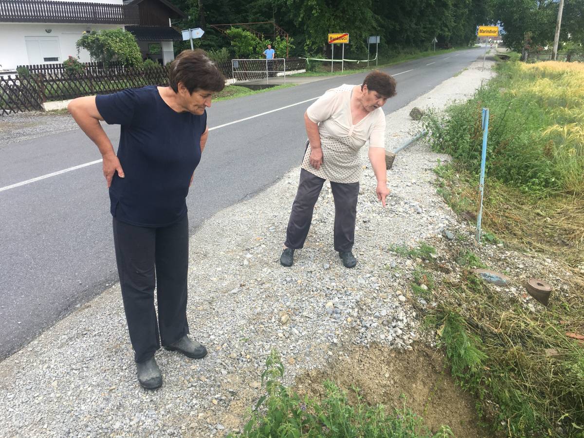 Mještani Bankovaca i Marindvora: ʺDa zaduženi za odvodne kanale rade svoj posao ne bi nam kuće plivale sa svakom kišomʺ
