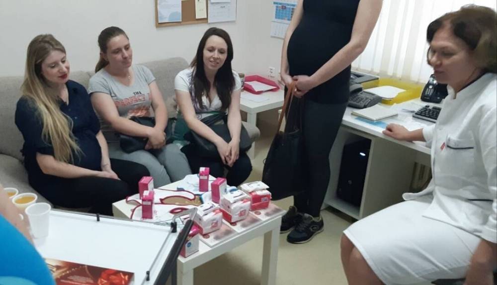 Požeške primalje s budućim majkama obilježile svoj dan