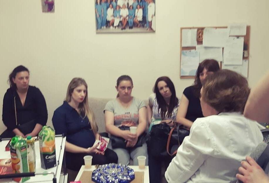 Požeške primalje s budućim majkama obilježile svoj dan