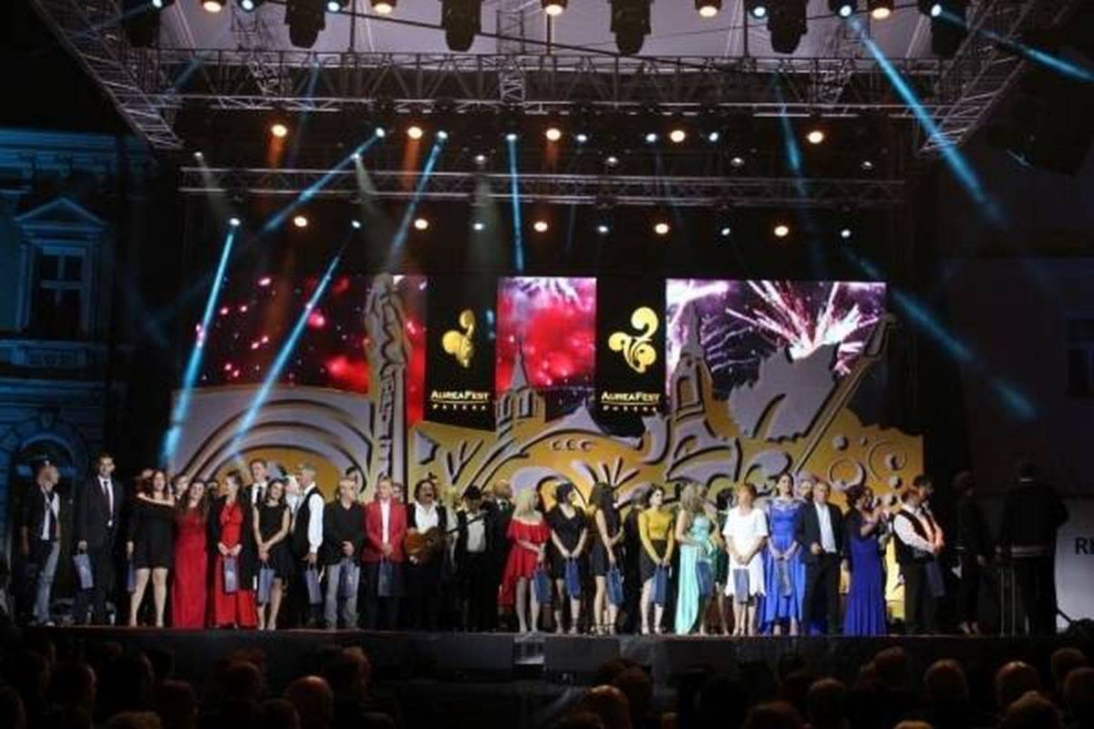 Poznata su imena koja bi trebala nastupiti za Aurea Fest Zlatne žice Slavonije 2020.