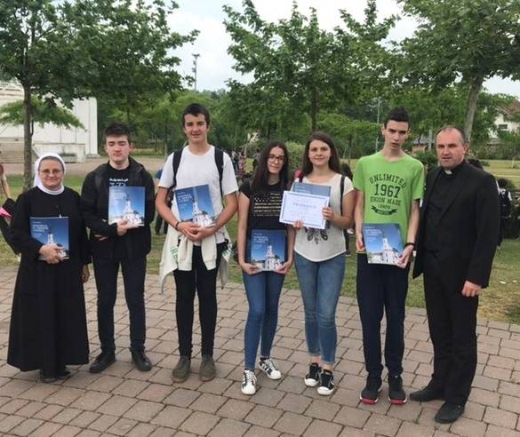 Hodočašće djece Požeške biskupije u Voćin