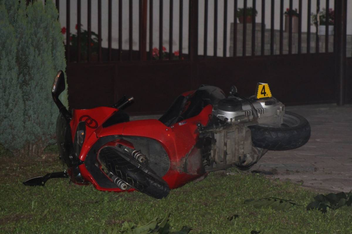 MOTOCIKLOM SLETIO S KOLNIKA: ʺProjurio je, a onda smo čuli snažan udarac!ʺ
