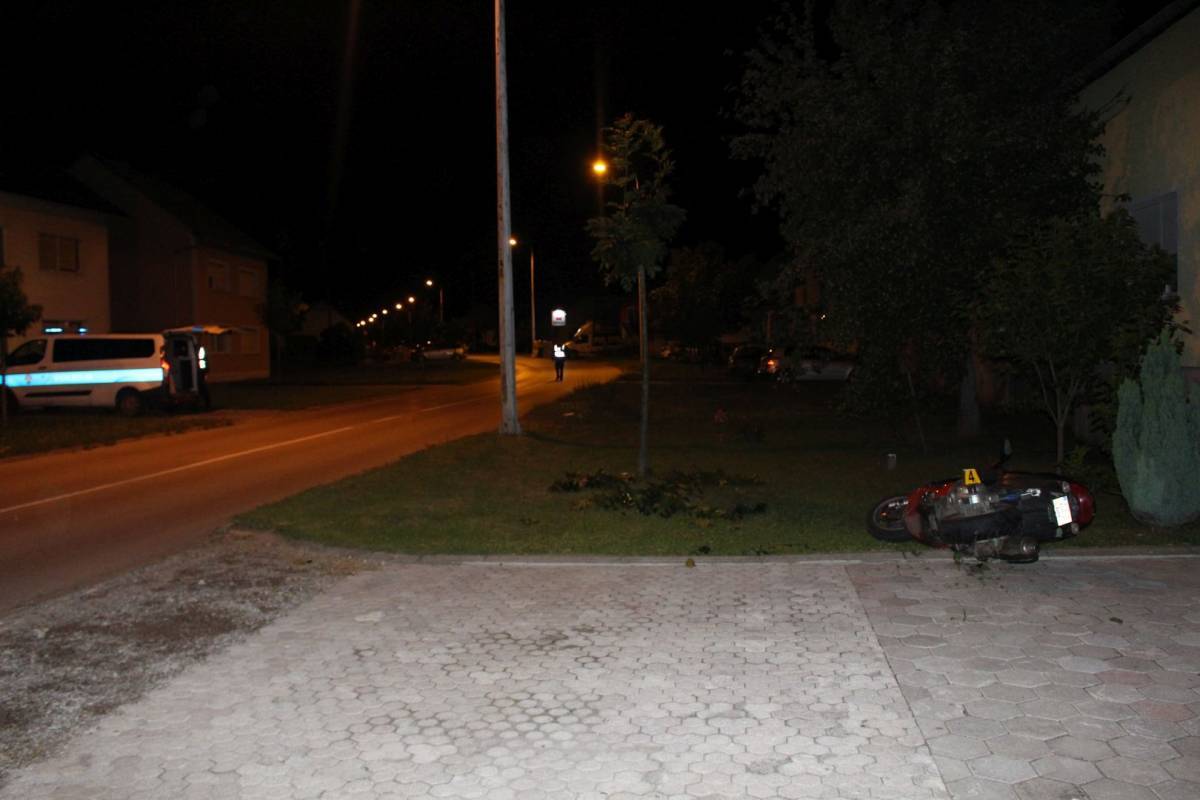 ZA VIKEND PET PROMETNIH NESREĆA: Motociklist koji je sletio sinoć bio pijan