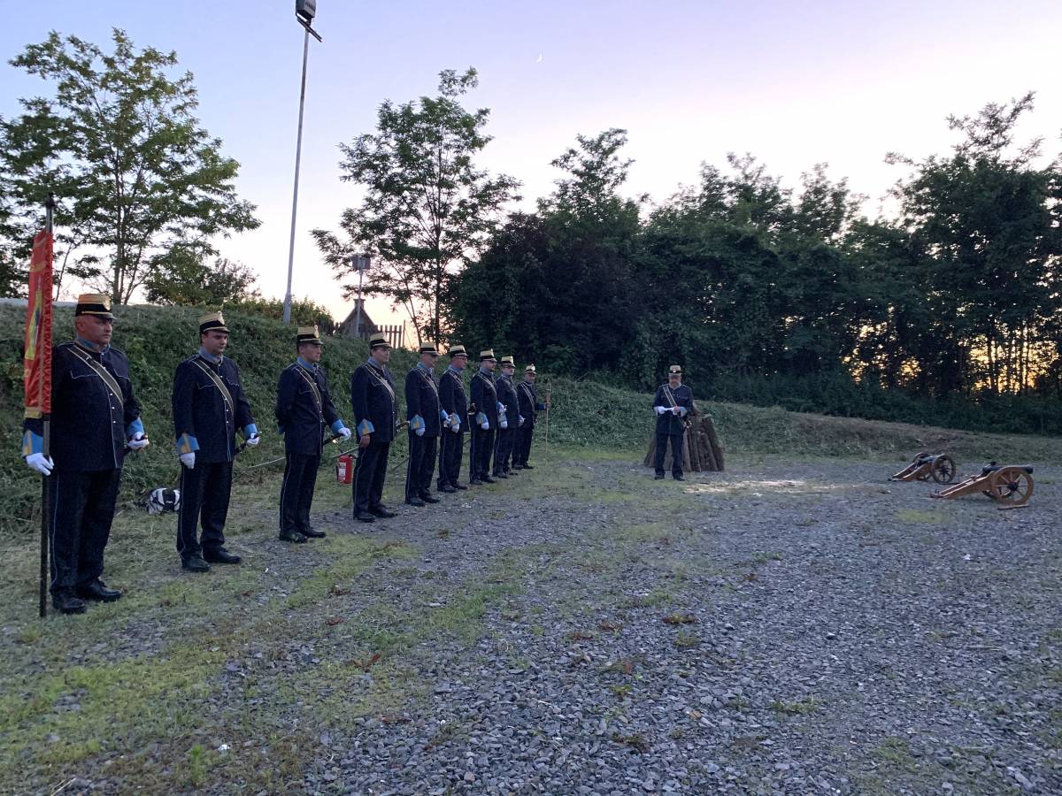 Gradska straža Požega zapalila tradicionalni Ivanjski krijes