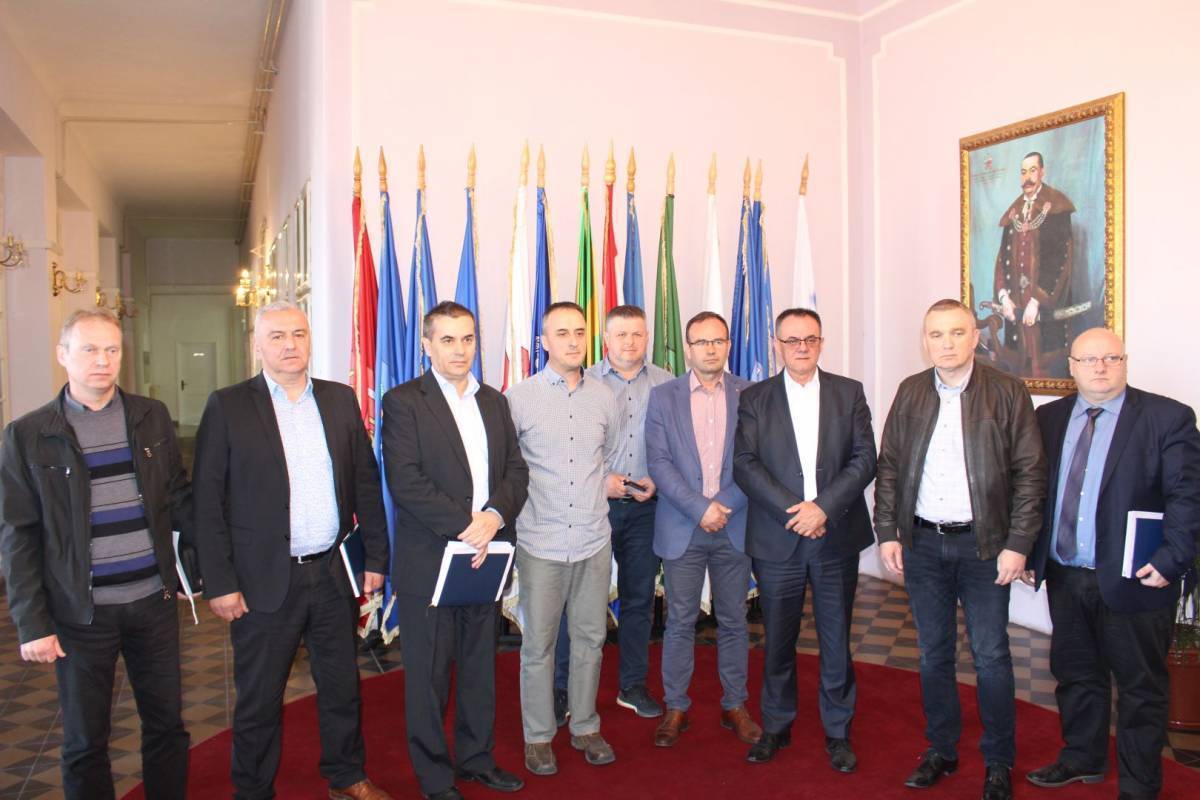 Stožer CZ: ʺ18 kontakata iz Lipika i Pakraca je zasad negativno, danas će se testirati 45 osobaʺ