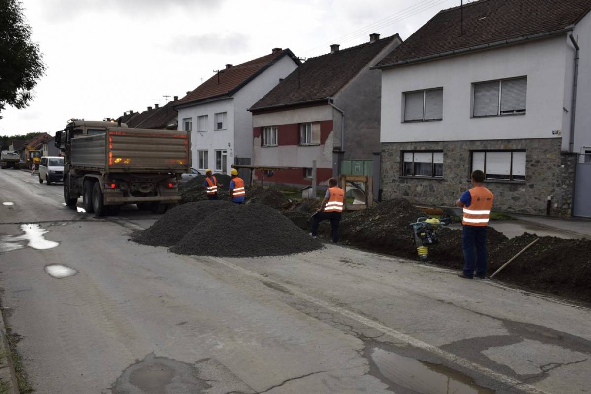 Tekiji d.o.o. isporučena dva vozila iz projekata Aglomeracije Požega te Aglomeracije Pleternica