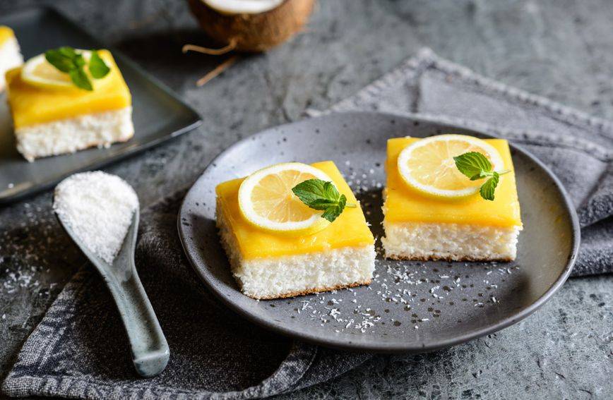 Tropska fantazija: Recept za fini kolač s kokosom i limunom