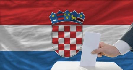 Birališta u Hrvatskoj su otvorena, glasa se pod posebnim mjerama