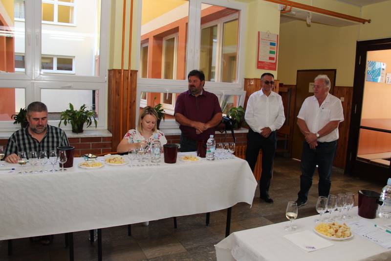 Na 13. Županijsko ocjenjivanje vina Vino-kap Kaptol pristiglo 80 uzoraka