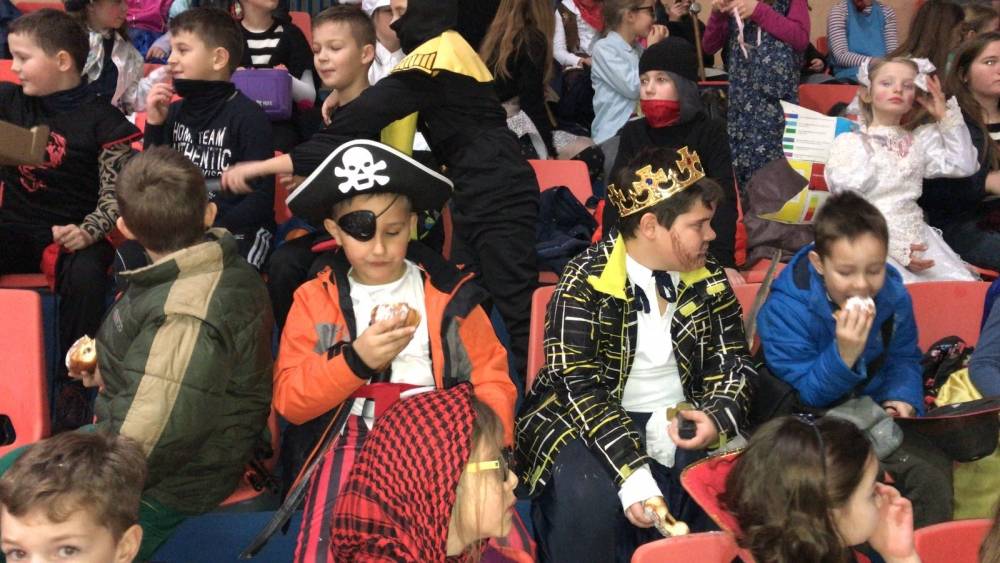 Male maškare ispunile sportsku dvoranu Tomislav Pirc