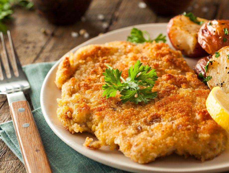 ʺPohanciʺ iz pećnice: Recept za sočne šnicle punjene šunkom i sirom