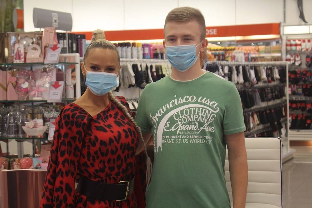 Poznata pjevačica na svojoj ʺShu Shuʺ turneji došla i u Slavonski Brod