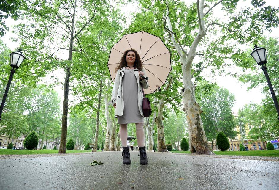 Požežanka Anja nije odustala: ʺIako su mi amputirali nogu, nosim štikleʺ