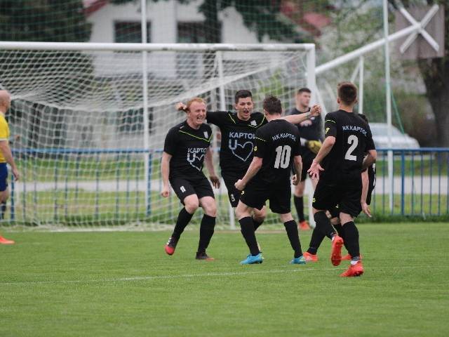 Stari lisac ili mladi lav? Mile ili Marin? Kaptol ili Kutjevo?