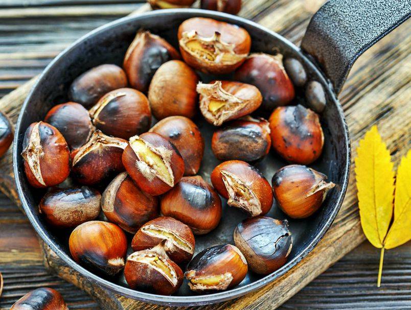 Najbolji i najlakši način: Kako savršeno ispeći kestene u pećnici?