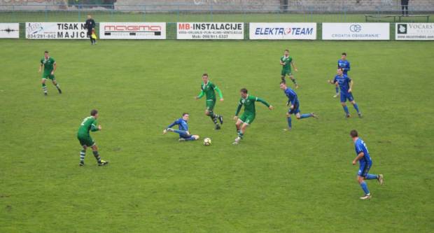Plavi s Orljave sigurni protiv NK Čepin, Martinović dva puta tresao mrežu gostiju, Peharda jednom (3:0)