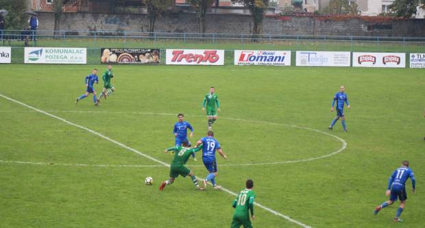 Plavi s Orljave sigurni protiv NK Čepin, Martinović dva puta tresao mrežu gostiju, Peharda jednom (3:0)