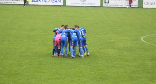 Plavi s Orljave sigurni protiv NK Čepin, Martinović dva puta tresao mrežu gostiju, Peharda jednom (3:0)