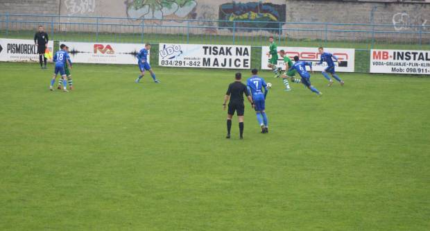 Plavi s Orljave sigurni protiv NK Čepin, Martinović dva puta tresao mrežu gostiju, Peharda jednom (3:0)