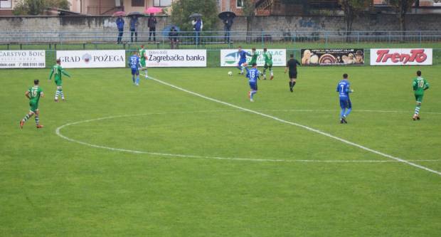 Plavi s Orljave sigurni protiv NK Čepin, Martinović dva puta tresao mrežu gostiju, Peharda jednom (3:0)