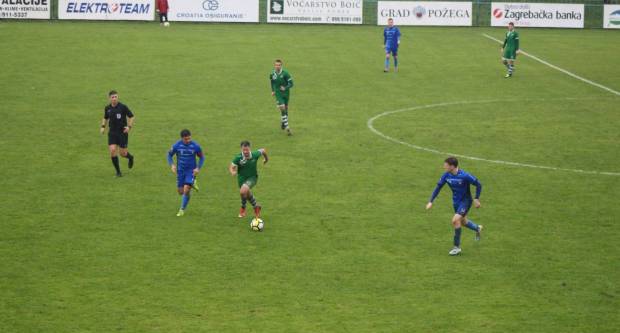 Plavi s Orljave sigurni protiv NK Čepin, Martinović dva puta tresao mrežu gostiju, Peharda jednom (3:0)