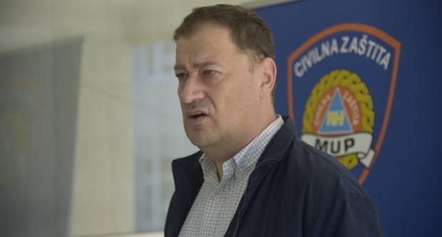 Krenulo se s anonimnim dojavama o skrivanju kontakata Krenulo se s anonimnim dojavama o skrivanju kontakata